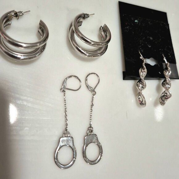 Earrings....lots of silver and gold earrings! - Picture 8 of 12